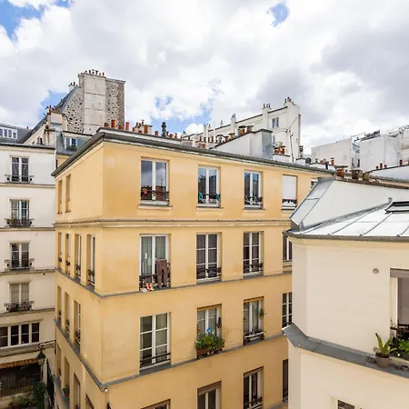 De 3 P, Baroque Et Vues Sur Toits Du Marais Paris