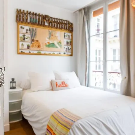 De 3 P, Baroque Et Vues Sur Toits Du Marais * Paris